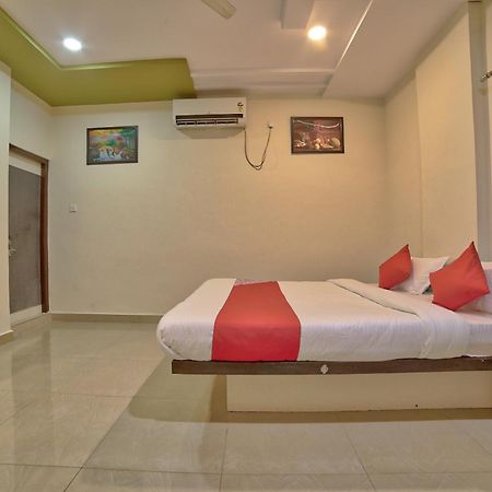 Oyo 35538 Hotel Risha Chandrapur Εξωτερικό φωτογραφία