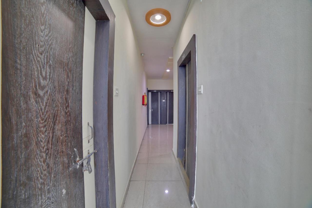 Oyo 35538 Hotel Risha Chandrapur Εξωτερικό φωτογραφία