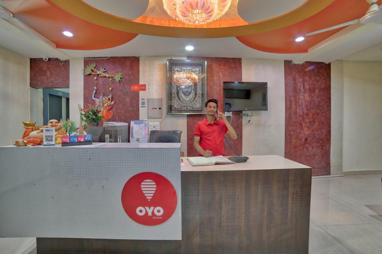Oyo 35538 Hotel Risha Chandrapur Εξωτερικό φωτογραφία