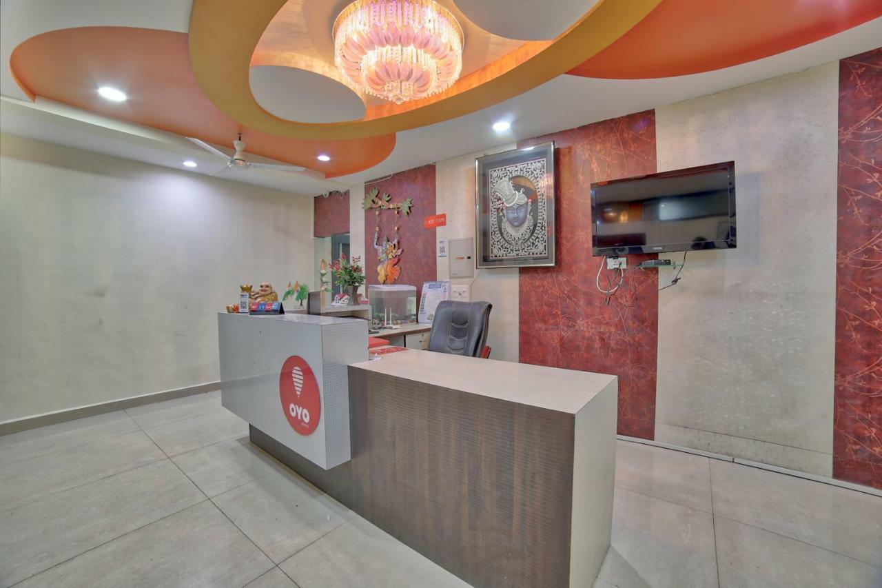 Oyo 35538 Hotel Risha Chandrapur Εξωτερικό φωτογραφία