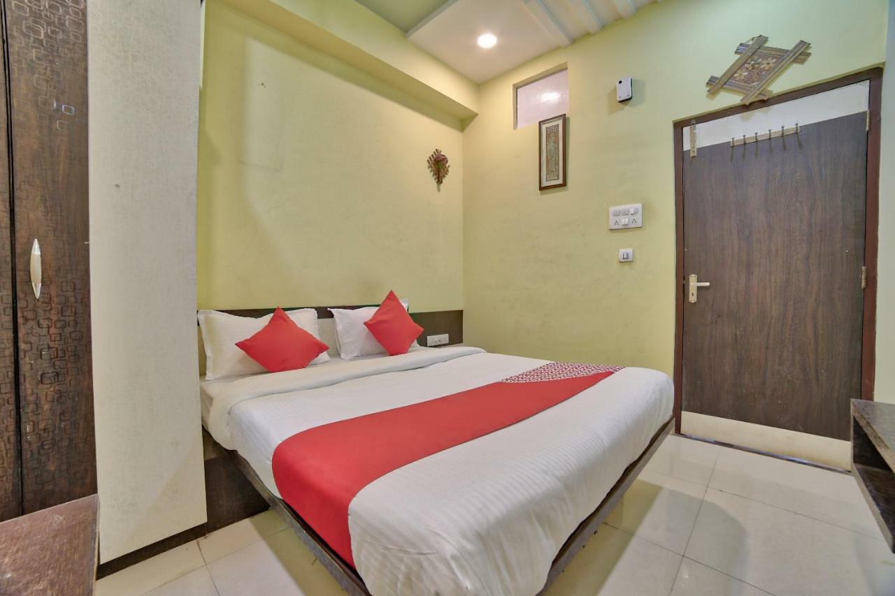 Oyo 35538 Hotel Risha Chandrapur Εξωτερικό φωτογραφία