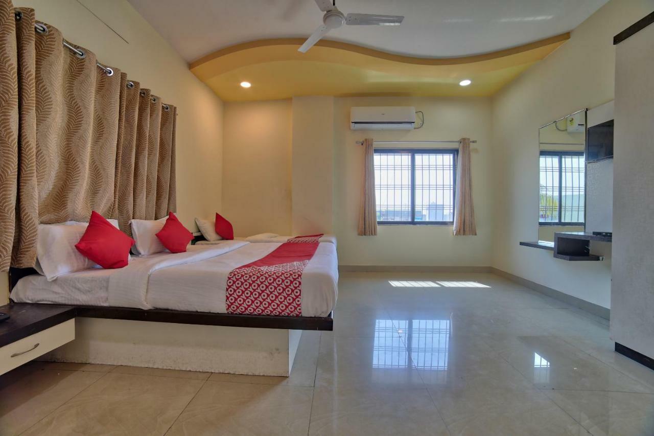 Oyo 35538 Hotel Risha Chandrapur Εξωτερικό φωτογραφία