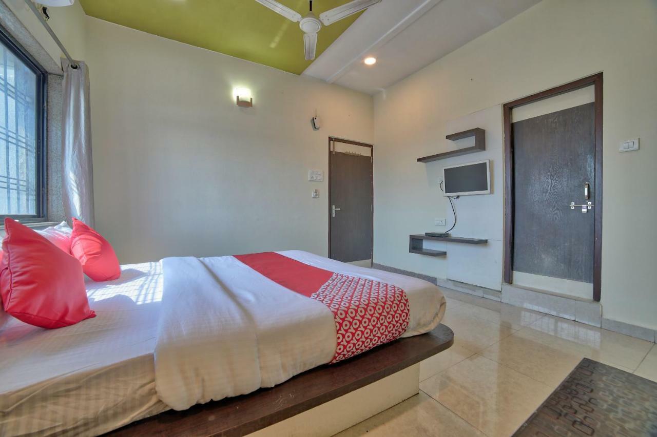 Oyo 35538 Hotel Risha Chandrapur Εξωτερικό φωτογραφία