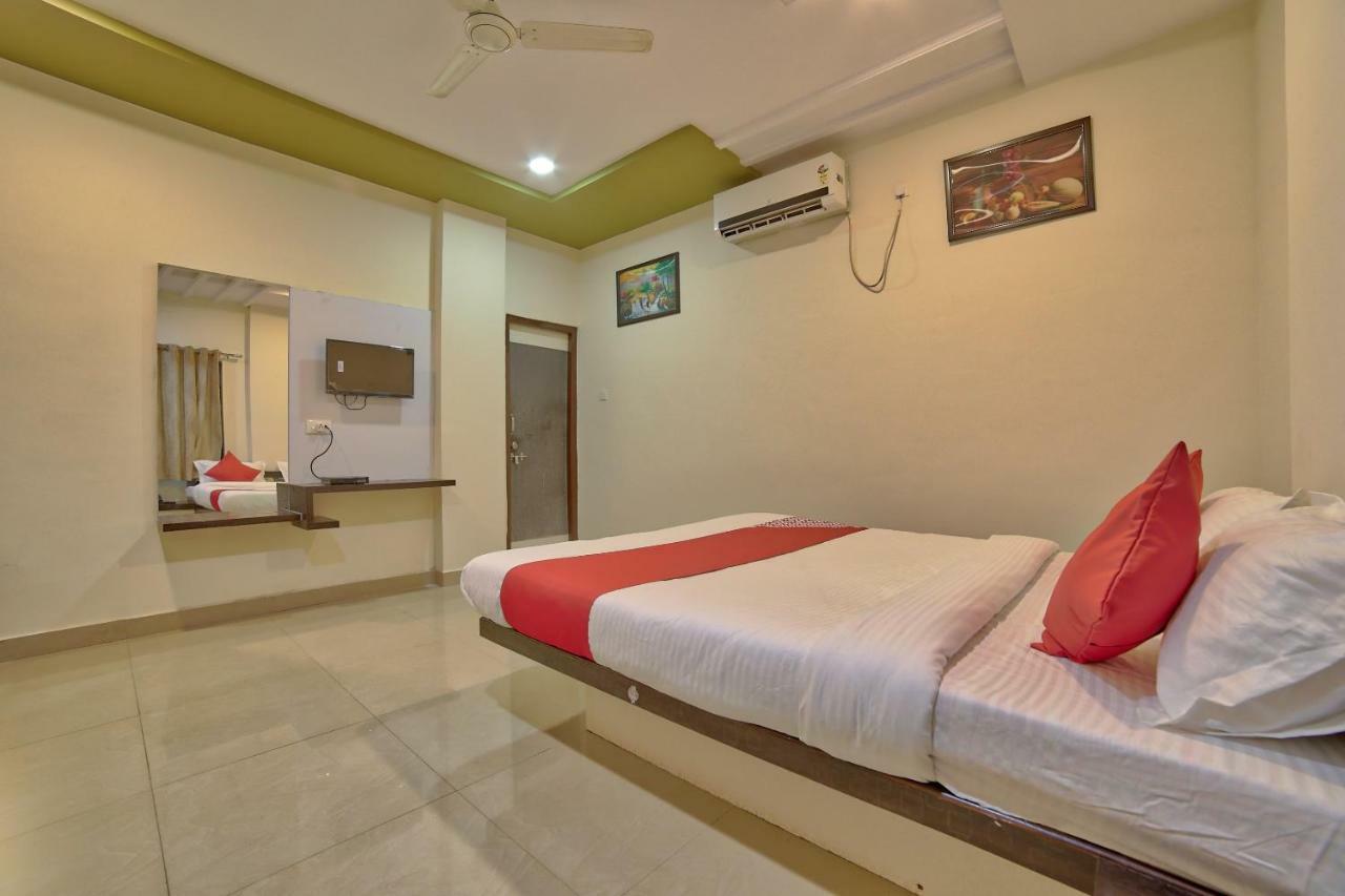 Oyo 35538 Hotel Risha Chandrapur Εξωτερικό φωτογραφία